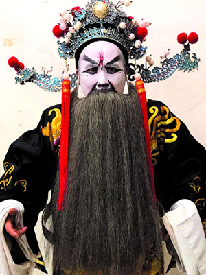 潮劇《巧探皇親府》上演贏得滿堂喝彩