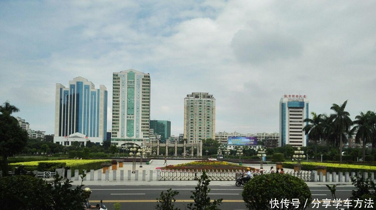 廣東汕頭大的廣場(chǎng), 是汕頭重要的地標(biāo)